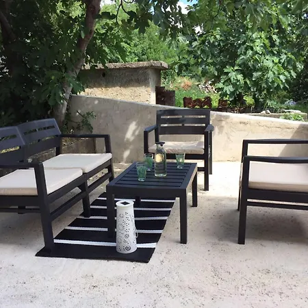 Novum Apartman *